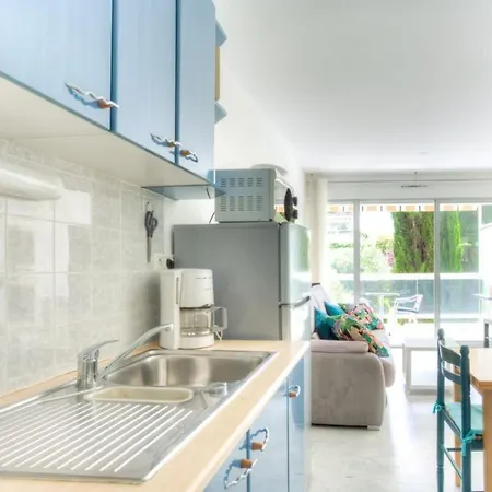 Appartamento Furnished Studio With A Terrace Swimming Pool In A Charming Residence